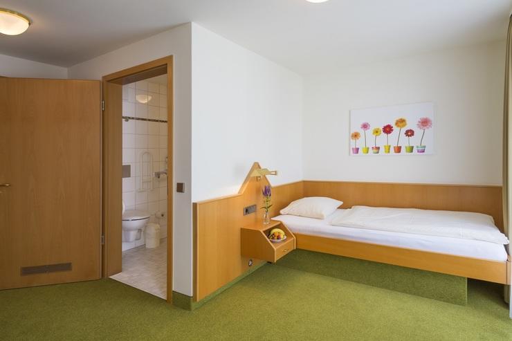 Basic-Zimmer / © Hartmut Seehuber